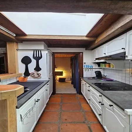 In Belgium With Lush Garden Retreat, Cleaning Included Dom wakacyjny